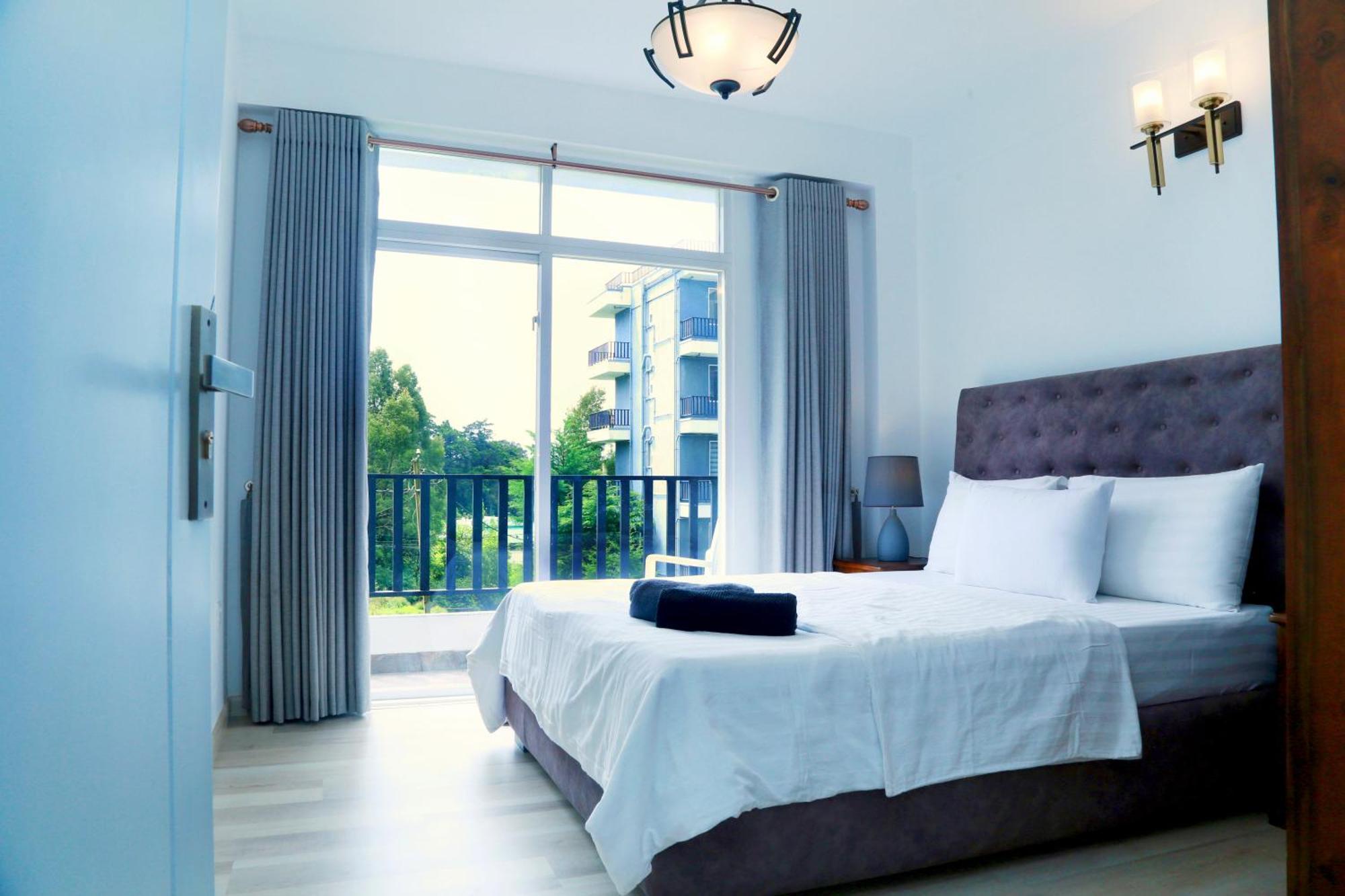 Апартаменти Ajymth Luxury - Lakeview Residencies - F24 *
