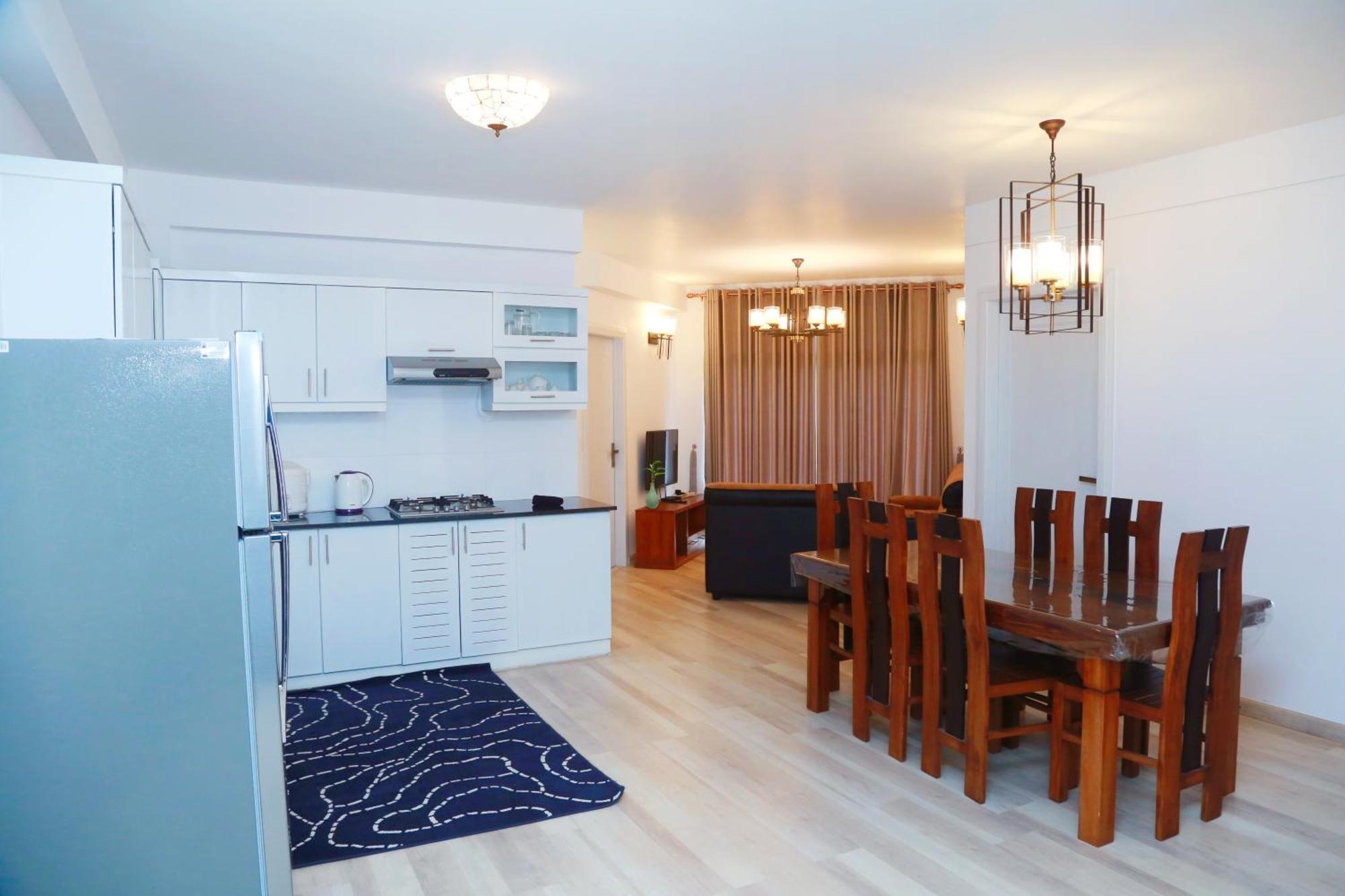 Ajymth Luxury - Lakeview Residencies - F24 Апартаменти
